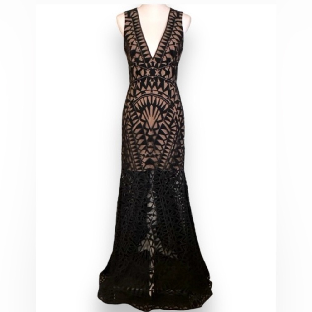 BCBGMAXAZRIA Maranda Burnout Black Lace Dress Gown Fit Flare. Size 10.